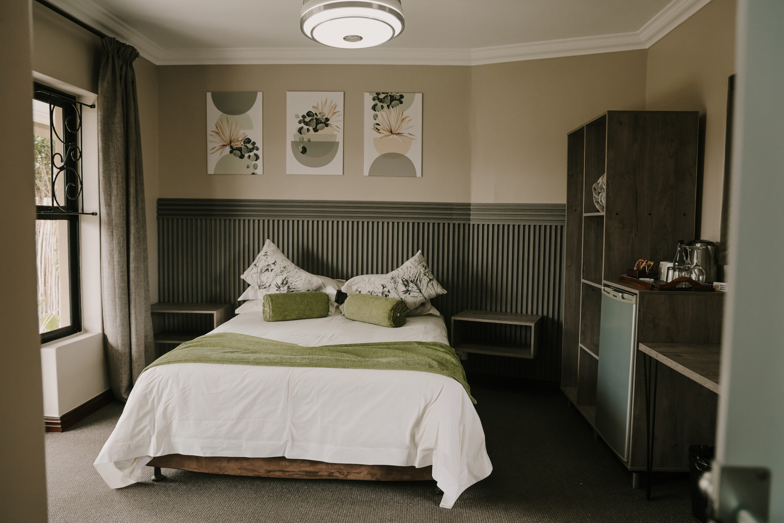 Queen Rooms stone olive guesthouse