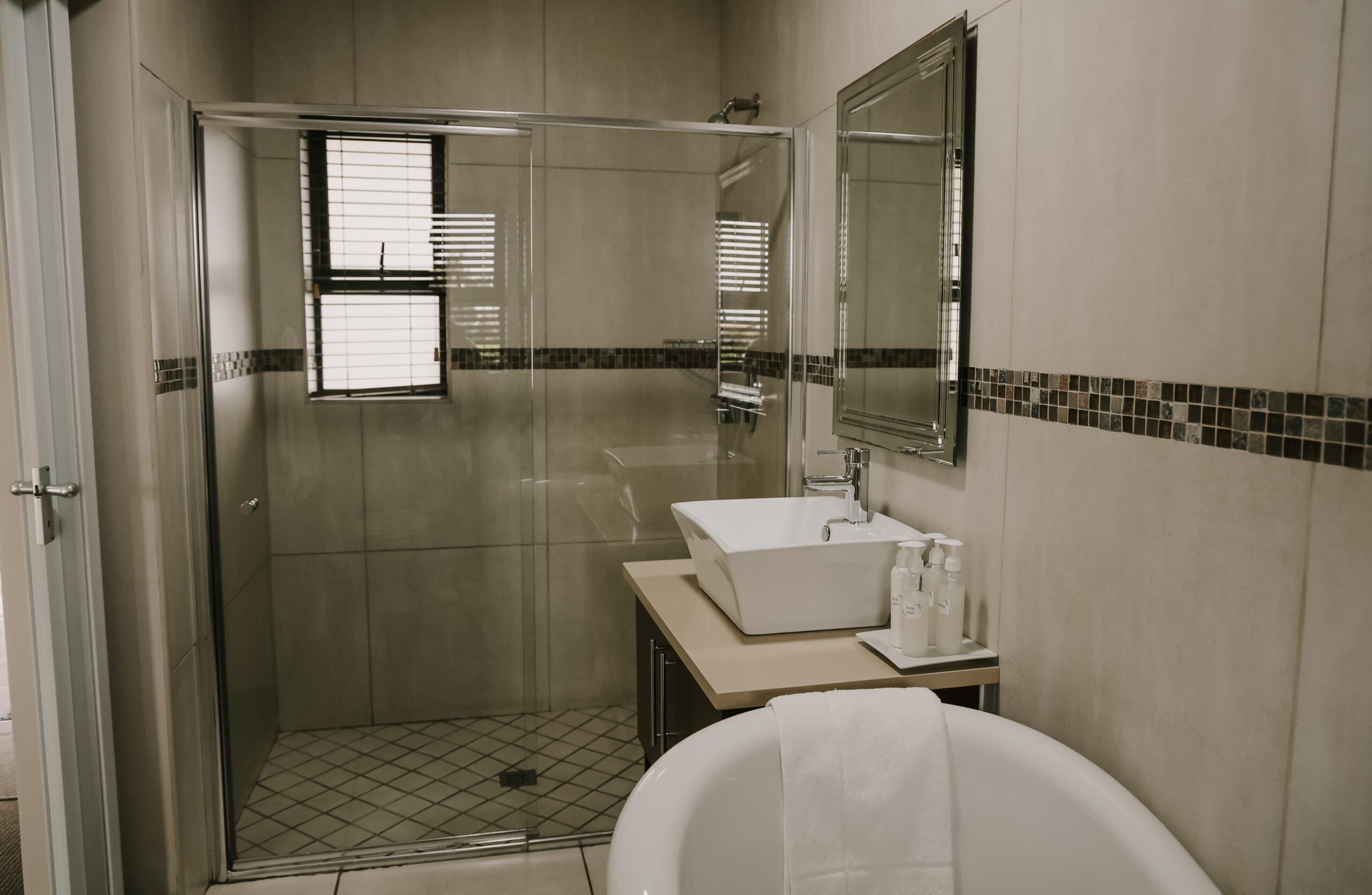Queen Rooms stone olive guesthouse