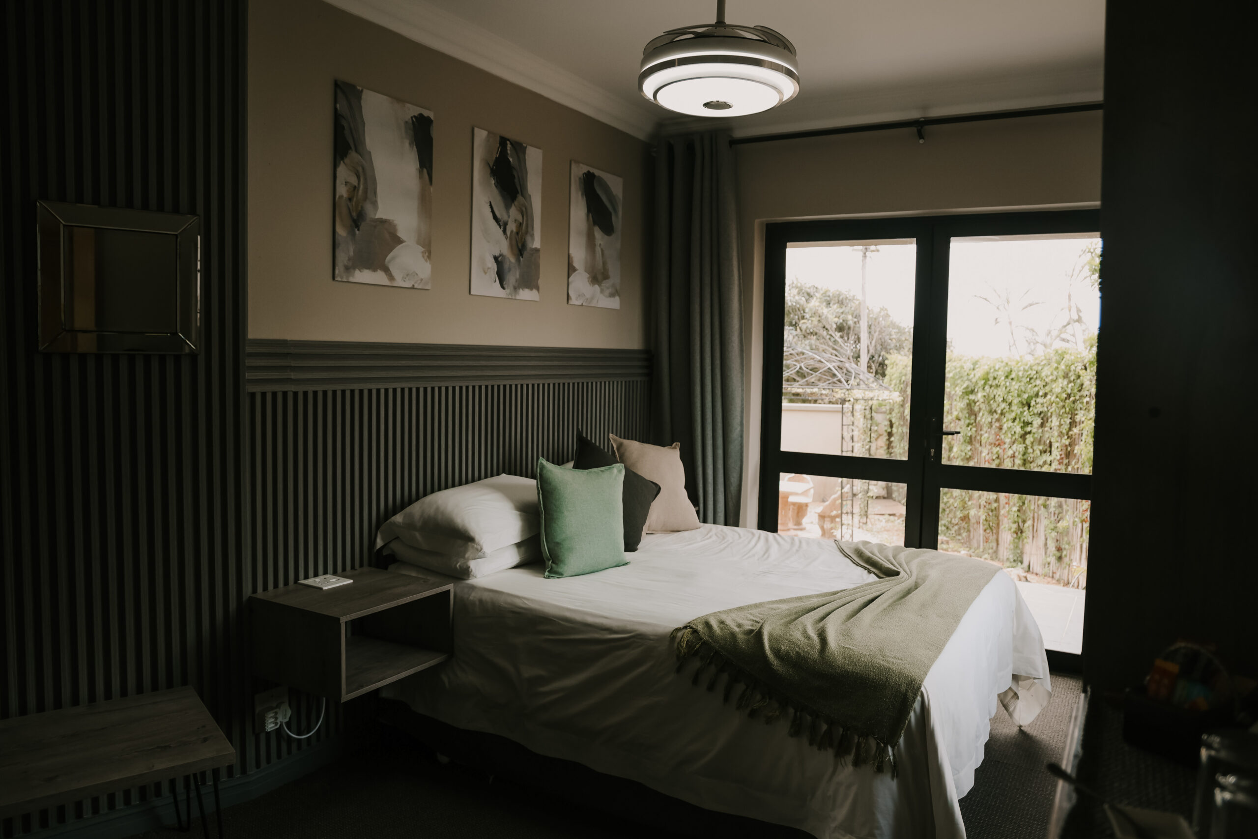 Queen Rooms stone olive guesthouse
